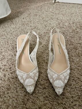 Betsey Johnson White Beaded Pointed Toe Slingback Heels
